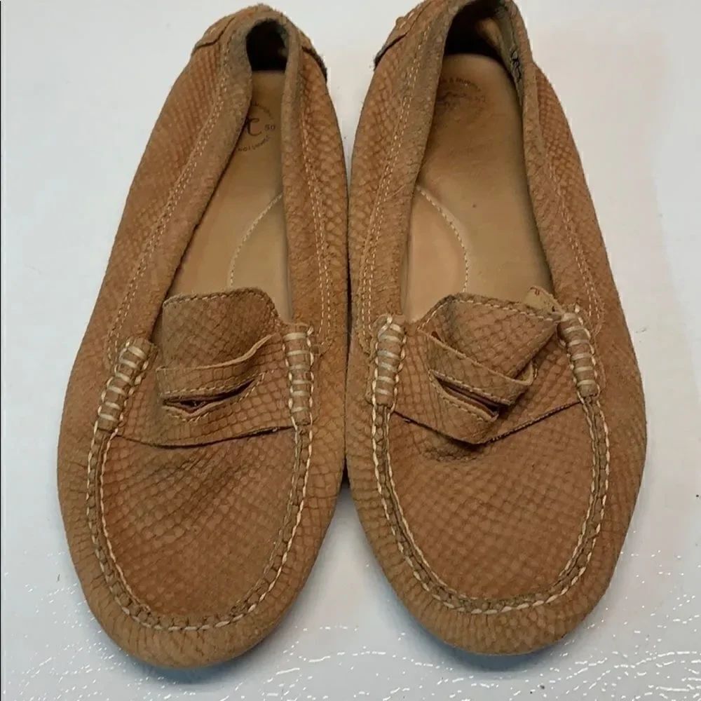 JOHNSTON & Murphy driving moccasins sz 8 m tan